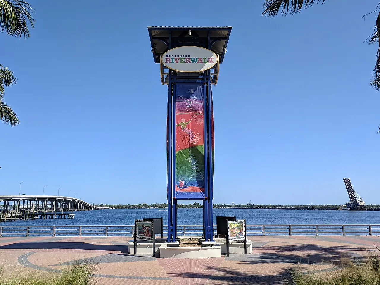 Bradenton Riverwalk beside the Manatee River