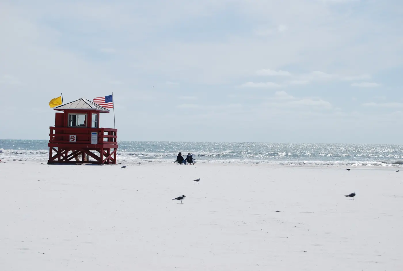 White quartz shoreline at Siesta Beach